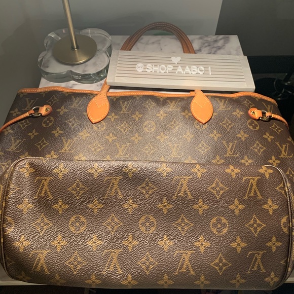 🛑SOLD ON FB🛑 Louis Vuitton Neverfull MM - Picture 2 of 8